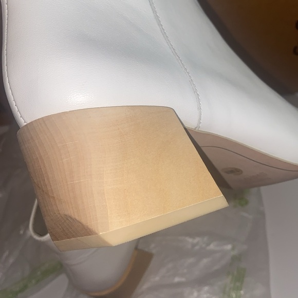 Imagine by Vince Camuto Quiana White Square toe Ankle boots in Size 7.5 MSRP$250 - Picture 10 of 15